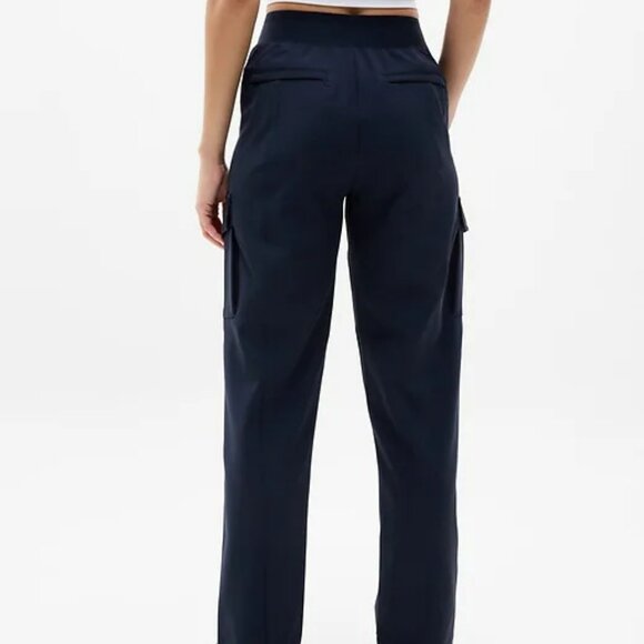 Athleta High Rise Cargo Pants 4 Navy Blue Travel Work Wrinkle Free NEW Pockets - Picture 5 of 12